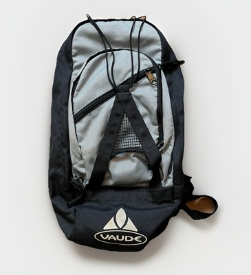 Vaude Splash Bag 2 Hiking Backpack Black And Gray Chest Strap Back Plate Pockets