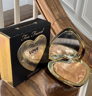 Too Faced Love Light Prismatic Highlighter in Ray of Light Full Size Brand New