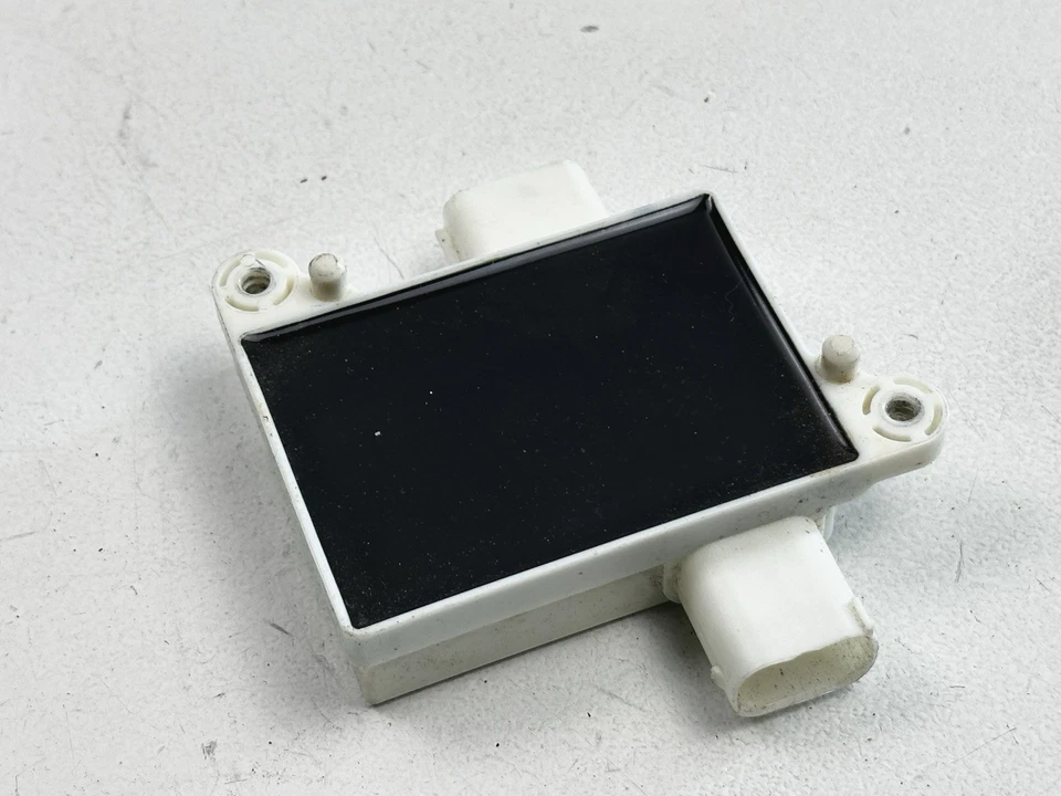 2019-2021 KIA FORTE RIGHT FRONT OCCUPANCY DETECTION MODULE 80702-M6000 OEM - Image 3 of 4