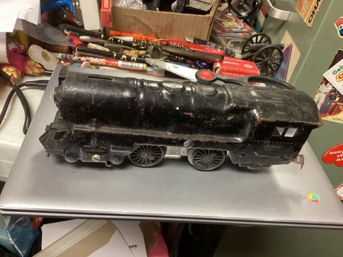 VINTAGE MARX WINDUP TRAIN LOCOMOTIVE -  parts repair
