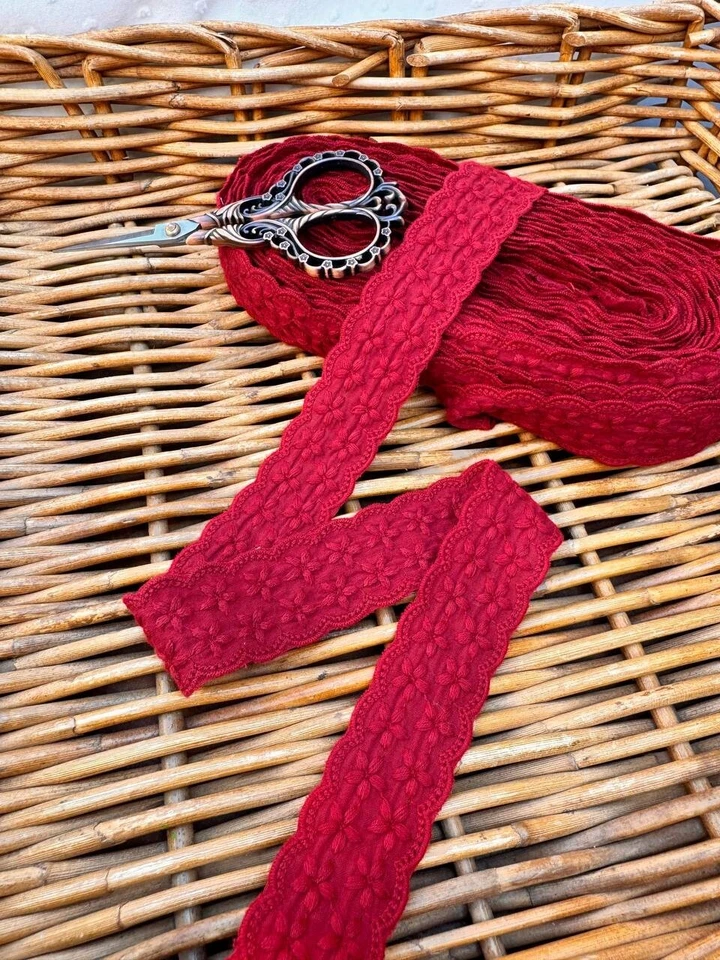 Borde de encaje con ojales rojos de aproximadamente 1 pulgada de ancho para novia, cinta de algodón bordada Foto 4 de 4