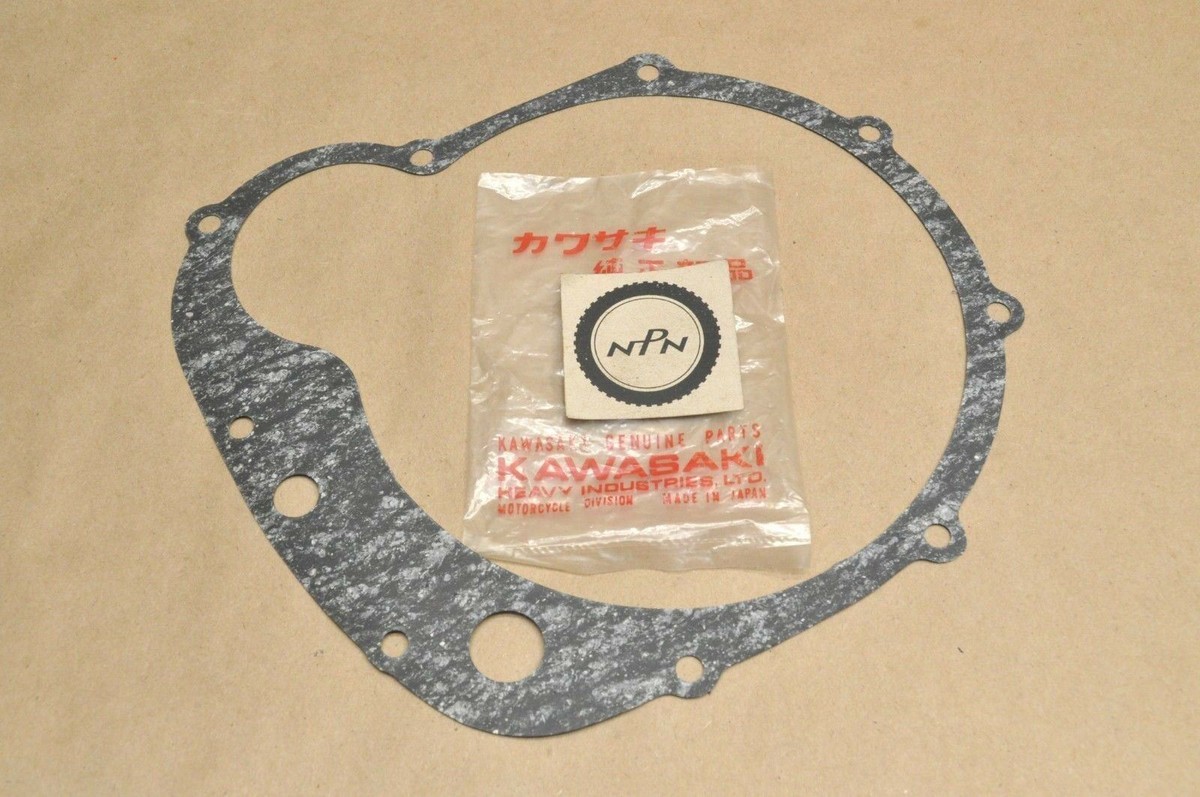 NOS OEM Kawasaki KZ550 ZR550 ZX550 Crank Case Clutch Cover NOS OEM Kawasaki KZ550 ZR550 ZX550 Crank Case Clutch Cover