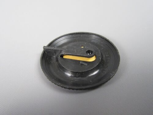 B63 Hot Wheels Redline HONG KONG 1970 T 4 2 Button Badge Plastic Origin 1:64 - Picture 5 of 5