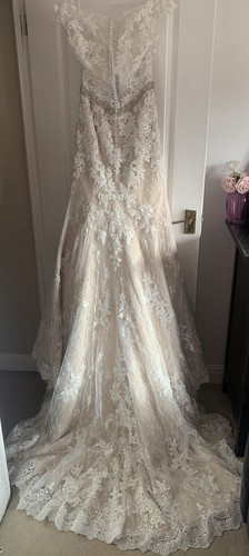 wedding dress size 6/8 - Picture 3 of 13