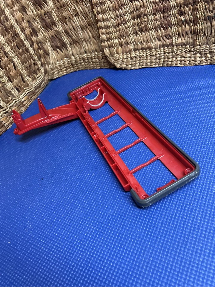 Hoover UH72630 UH72630PC BOQUILLA INFERIOR SUELA DESLIZANTE PLACA SUELA ROJA OEM Parte Foto 4 de 4