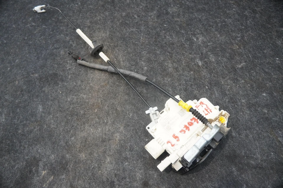 Actuador de cierre de puerta de conductor delantero izquierdo 9A783731501 Porsche 718 Cayman 982 Foto 3 de 4