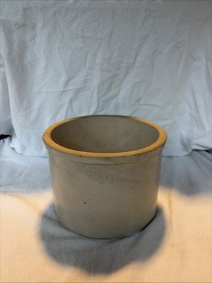 Antique 1/2 Gallon Stonewear Crock Unmarked Nice Glaze No Chips Or Cracks.