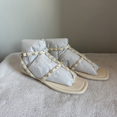 Stuart Weitzman Pearlita Flat Sandal Seashell Women s Size 5B/35.5