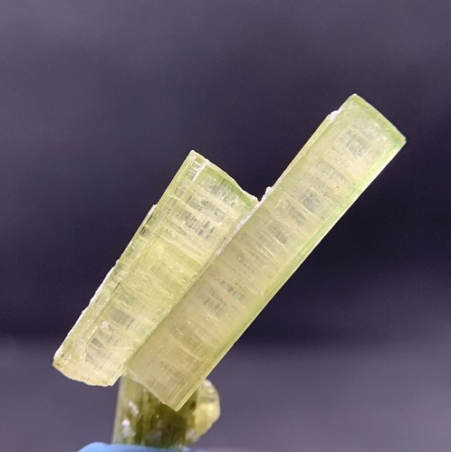 3,57 g natürlicher grüner Cap Turmalin Kristall aus Chapu Mine Herkunft Skardu. - Bild 3 von 7