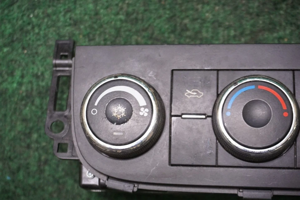 2006 2007 2008 2009 2010 2011 Chevrolet Impala controle CA OEM 25882559 - Imagem 2 de 4