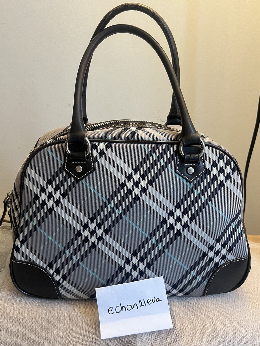 Burberry Blue Label ブラックショルダーバッグ　ニット Burberry Blue Label ブラックショルダーバッグ ニット