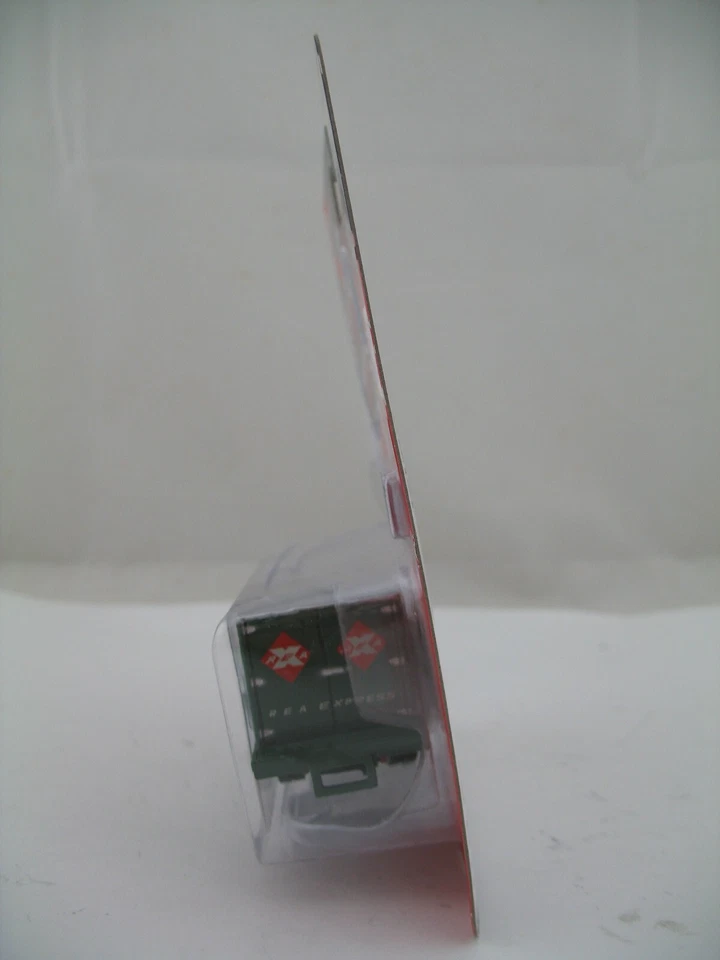 Mini Metals HO Model 30415: 1960 Ford Box Truck, REA Gleem - Image 3 of 4