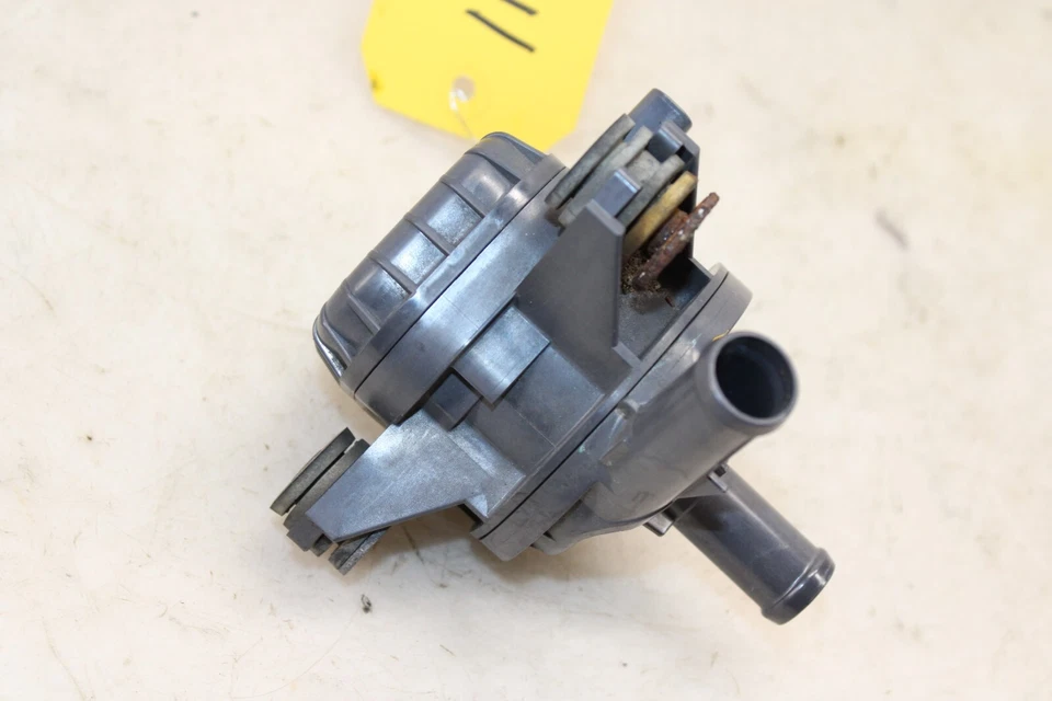 2014-2020 Acura RLX Hybrid Water Pump OEM IR28 - Image 3 of 4