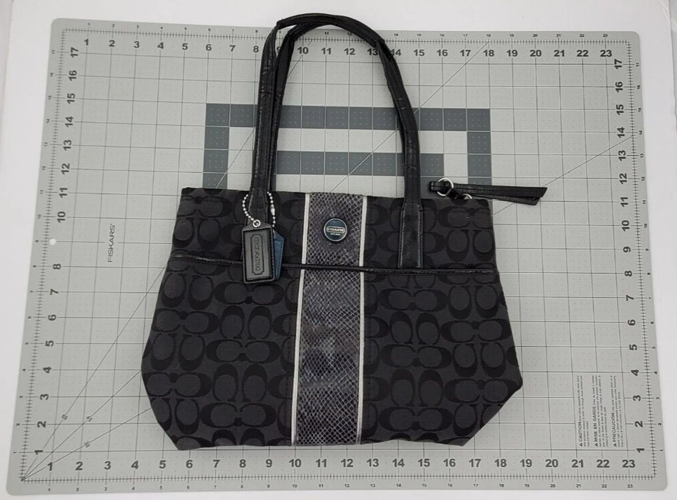 Coach F25706 Signature Stripe Black Jacquard Python Patent Tote Bag - Image 2 of 4