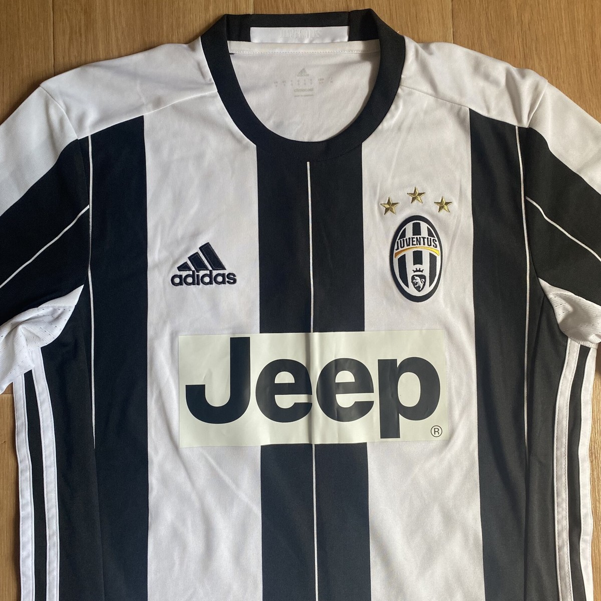 Juventus Home Football Shirt 2016 – 2017 Mandzukic #17 SIze
