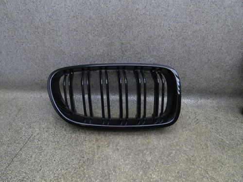 Kühlergrill R rechts Schwarz Frontgrill BMW F11 F10 525D 5K Touring 11.1811.051