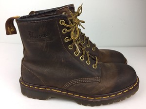 dr martens hiking boots womens