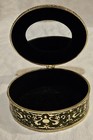Jewelry  Box With Frog On Top. Oval Shaped with Gold Gilt Guilloche Finish. — photo 5