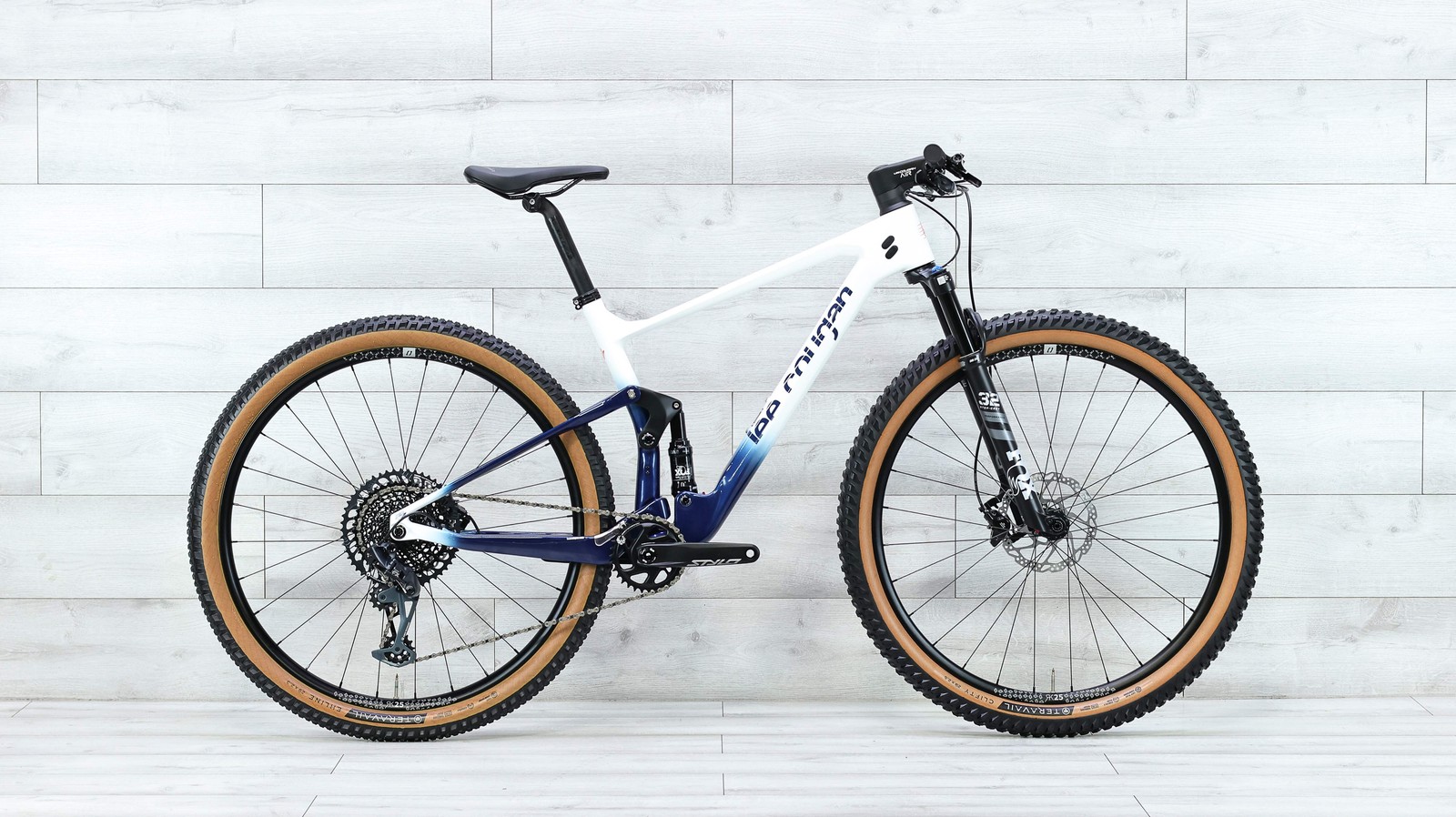 Lee Cougan Crossfire 428 Air Mountain Bike - 2024 Medium 802590₽