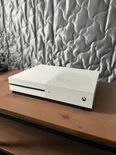 Xbox One S 500GB White Console + Controller, HDMI, Charger & Battery packs