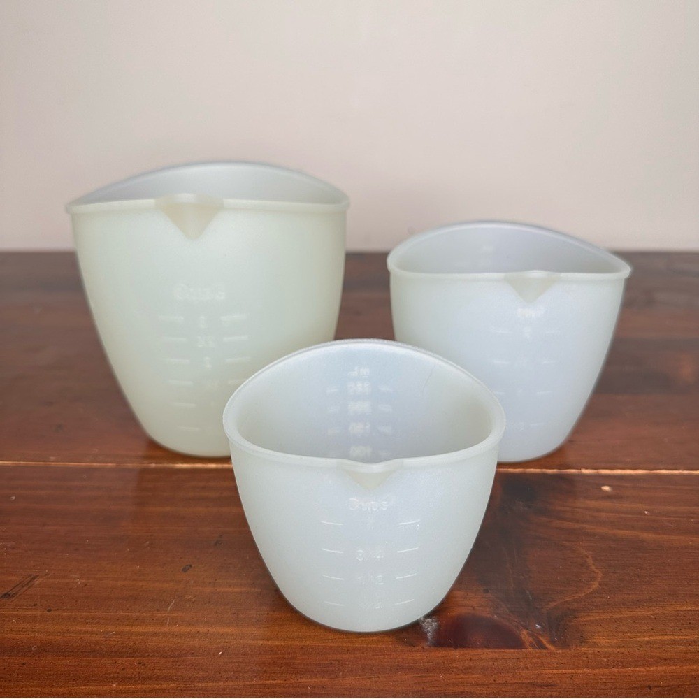 Set of 3 Frosted Plastic Measuring Cups Kitchen Baking Cooking Tool Set
