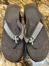 Volatile Brown Bling Cross Flip Flops. GUC. SIZE 10
