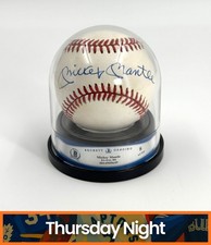 MICKEY MANTLE SIGNED AUTOGRAPHED MLB BASEBALL NEW YORK YANKEES BECKETT AUTO 8