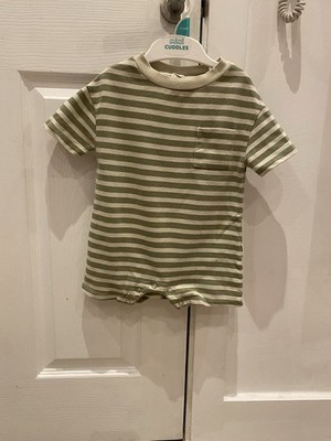 Claude & Co grün gestreifter Kleinkind Jungen Strampler 6-12m 100% Baumwolle