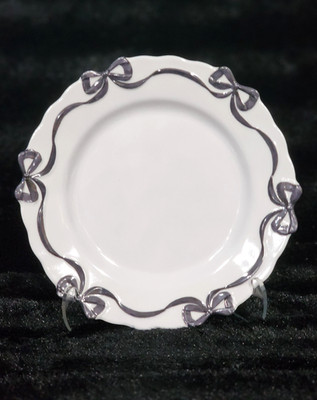 4 Black Coquette Ribbon Bows on White Melamine Appetizer Plates 6.75'' Bella Lux