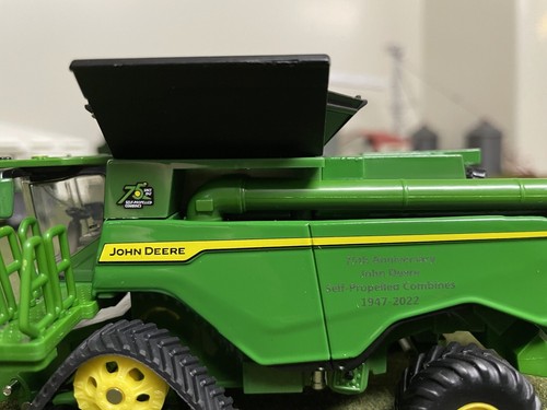 1/64 ERTL John Deere 75th Anniversary X9 1000 Tracked Combine - Just Released - Picture 8 of 12