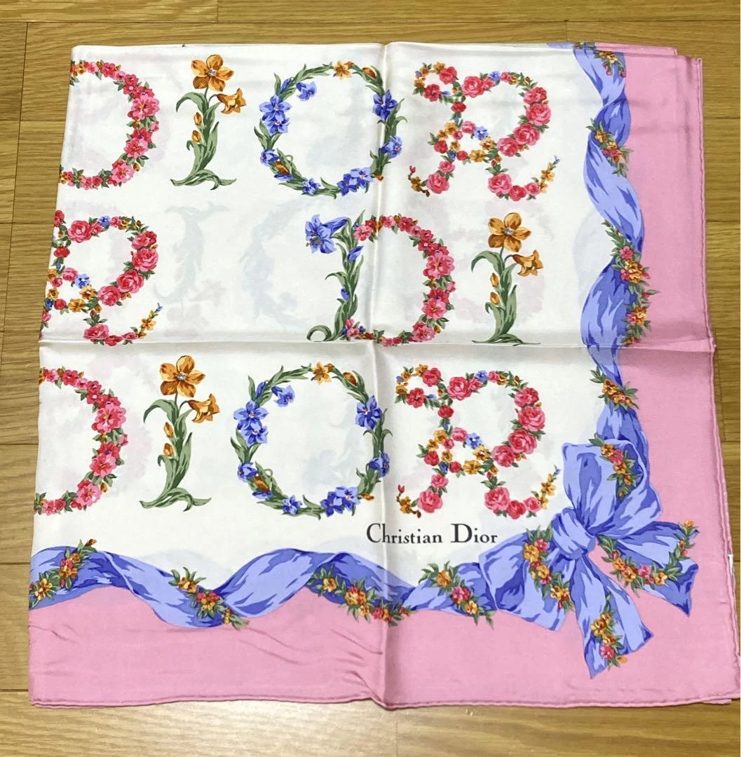 Christian Dior grande écharpe 85 cm 33