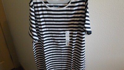 Women's-100%cotton-Large-Croft and Barrow-classic t-shirt-Vietnam-blue and white