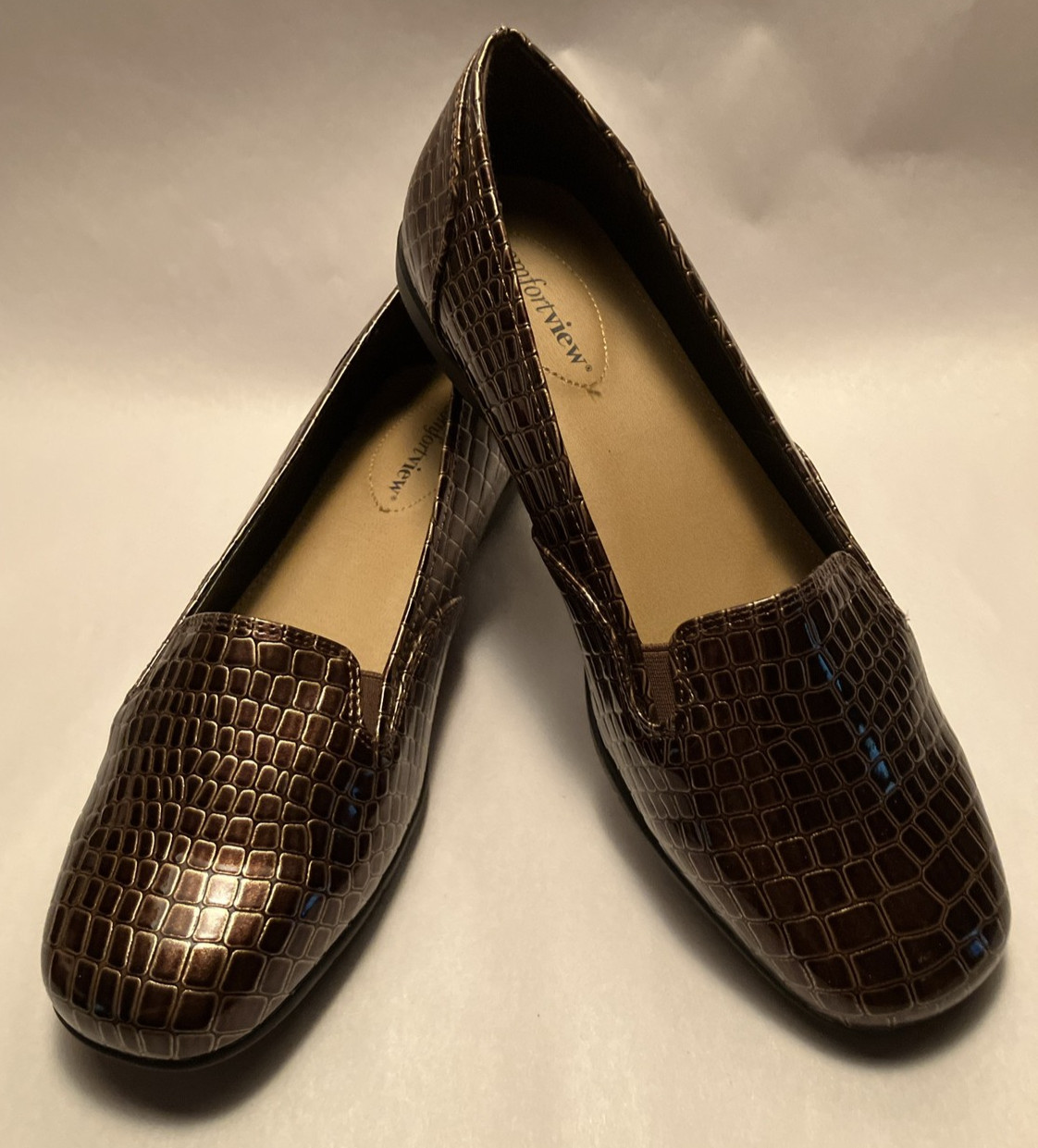 Comfortview Leisa Womens 8.5M Brown Shiny Croco Cushion Slip on Comfort Loafers