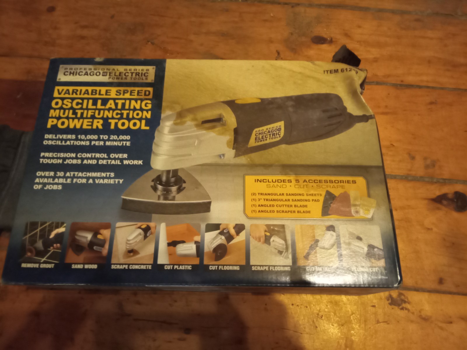 CHICAGO ELECTRIC PRO SERIES VARIABLE SPEED OSCILLATING MULTIFUNCTION POWER TOOL