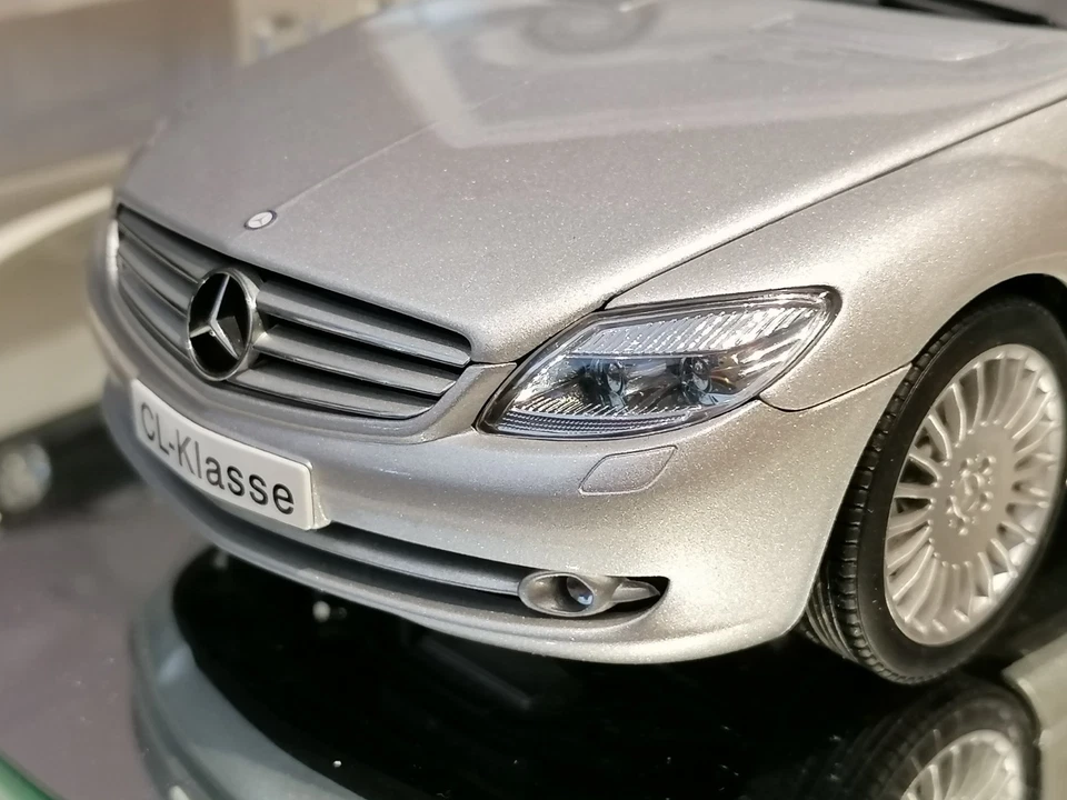 Autoart 1/18 Mercedes CL Klasse C216 1996 Millenium Edit MINT Discontinued boxed - Immagine 2 di 4