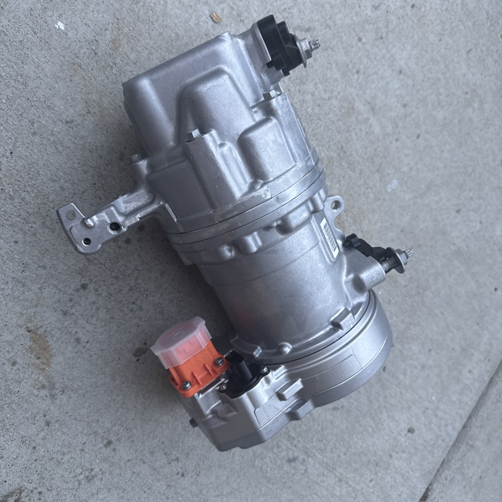 Tesla Model Y 3 S X AC Compressor Heat Pump OEM 1501256-02-M Replacement-image