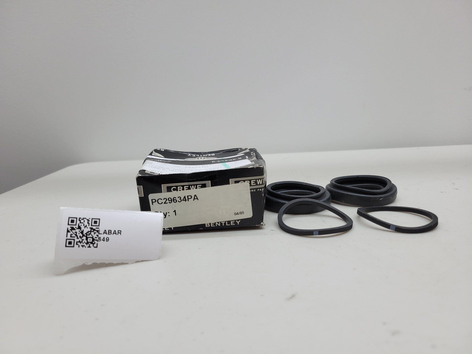 Rolls Royce / Bentley Kit Seals Calipers Front PC29634PA