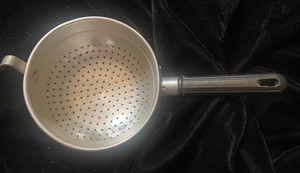 Primitive style tin basket strainer w black plastic handle Vintage