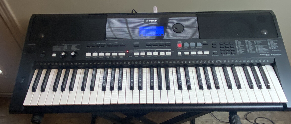 YAMAHA PSR-E433 PORTATONE 61 Keys Portable Keyboard(video in YAMAHA PSR-E433 PORTATONE 61 Keys Portable Keyboard(video in