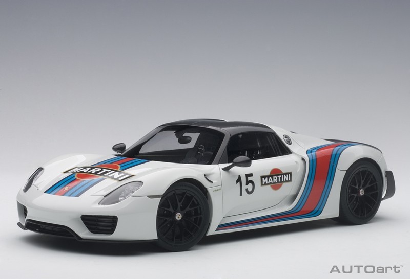 Autoart 77927 - 1/18 Porsche 918 Spyder Weissach Package Autoart 77927 - 1/18 Porsche 918 Spyder Weissach Package