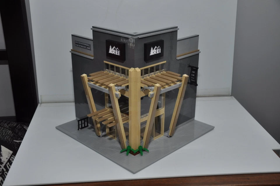Custom Retail Camping Outdoor Store Modular City Custom Built Brick Model MOC - Image 3 of 4