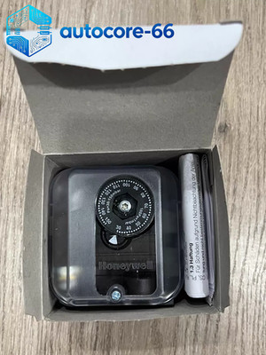 1PCS Krom schroder pressure switch DG150U-3 P/N:84447500 Fast shipping DHL/Fedex