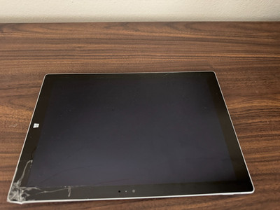 Microsoft Surface Pro 3 1631 i5-4300U 1.90GHz 8GB 256GB SSD Tablet PC