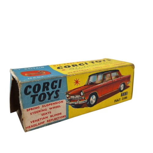 Corgi Toys 232 Fiat 2100 Pink Lilac Glidamatic Spring Suspension Boxed Die-Cast - Picture 11 of 20