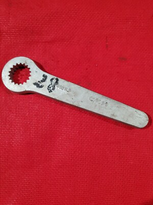 CURTISS WRIGHT RADIAL ENGINE R1820-82 OIL PUMP COUPLING - SERV