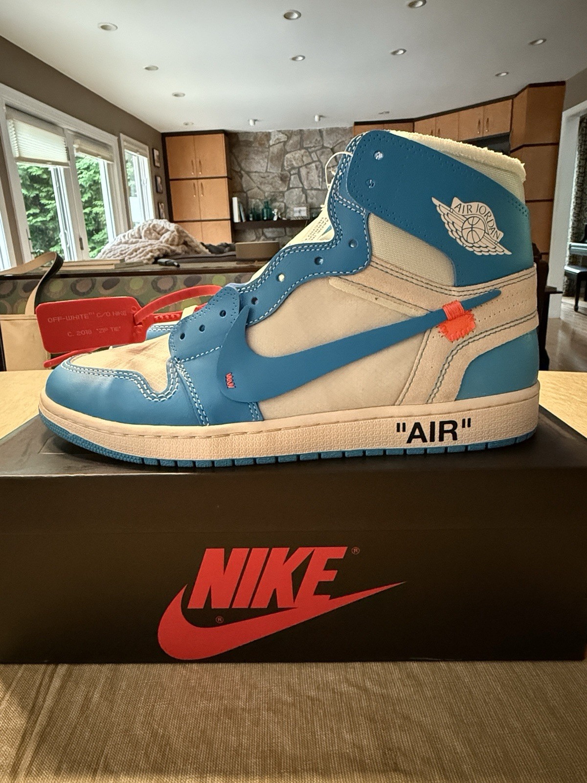 OFF WHITE X NIKE Nike Jordan 1 Retro OG x Off White alte UNC
