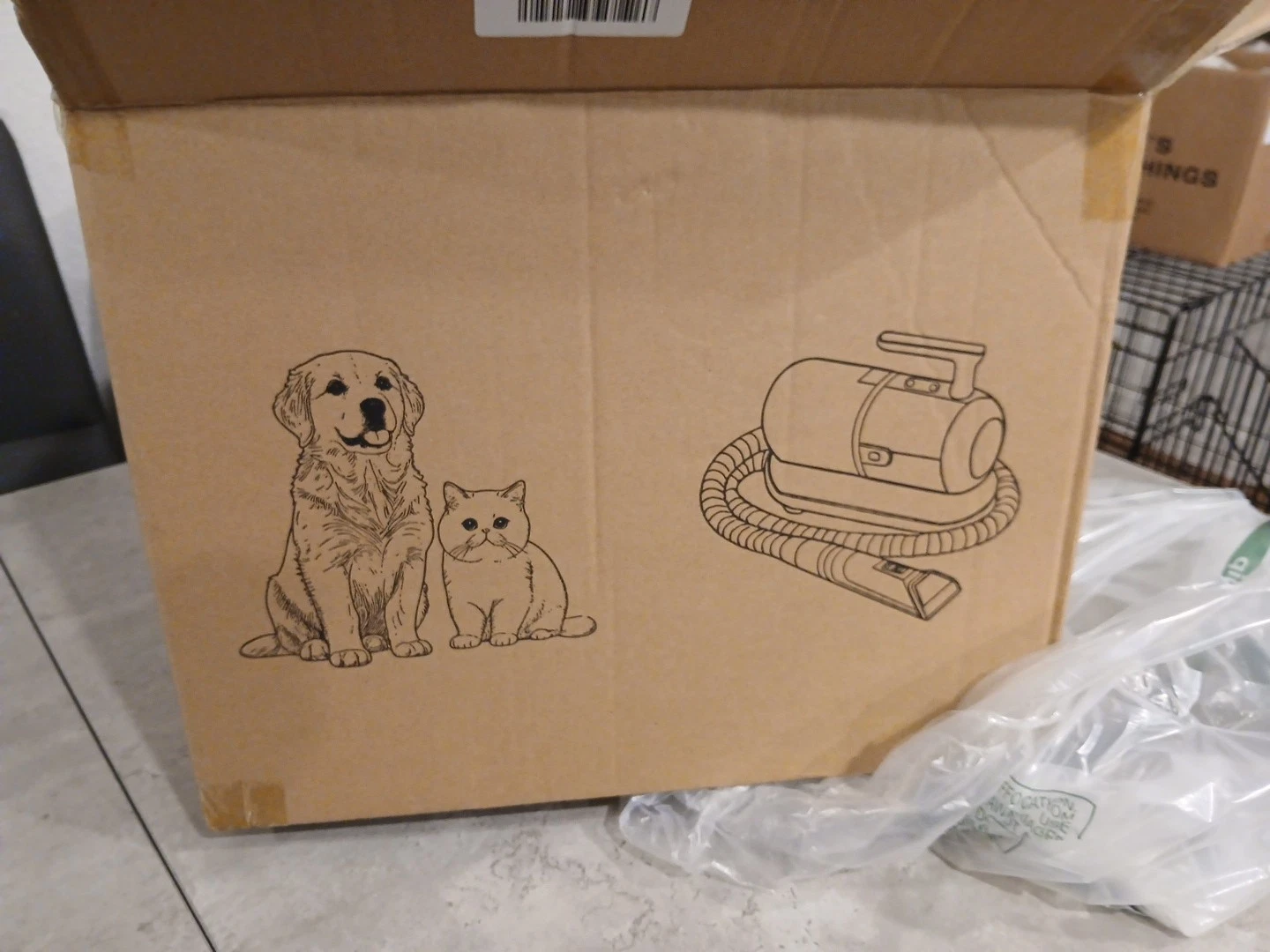 Pet Grooming Kit with vacuum functionality, identified by product model...