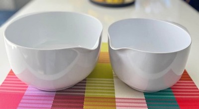 VTG set of 2 white melamine mixing bowls part of the Rosti Mepal Margrethe serie