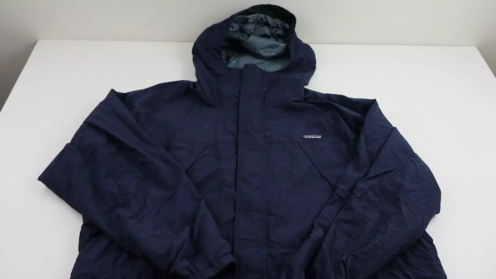 patagonia vintage 90s fishing waterproof hooded jacket