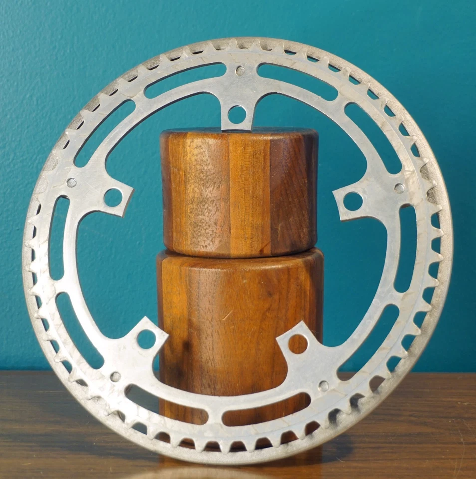 Protector de cadena para plato Shimano 52T 5 pernos 130 BCD protector de golpe exterior 600 arabesco Foto 3 de 3